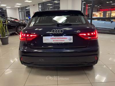 Audi A1 SPB 1.0 TFSI 116cv S tronic Blu/Azzurro usata Gioia Tauro