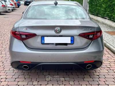 Alfa Romeo Giulia 2.2 TD 210 CV AT8 AWD Q4 Veloce Grigio usata Lomazzo