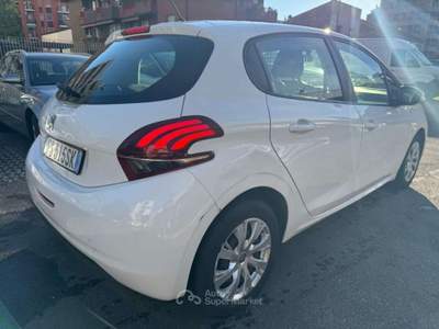 Peugeot 208 BlueHDi 100 S&S 5 porte VAN Bianco usata Milano