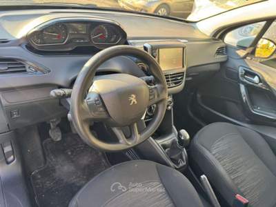 Peugeot 208 BlueHDi 100 S&S 5 porte VAN Bianco usata Milano
