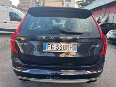 Volvo XC90 D5 AWD Geartronic 7 posti Inscription Nero usata Milano