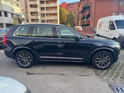 Volvo XC90 D5 AWD Geartronic 7 posti Inscription Nero usata Milano