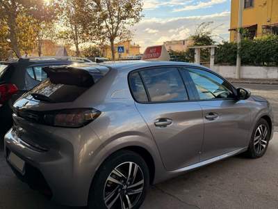 Peugeot 208 AUTO PARI AL NUOVO usata Torre del Greco