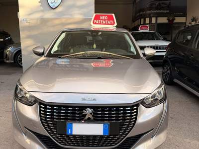 Peugeot 208 AUTO PARI AL NUOVO usata Torre del Greco