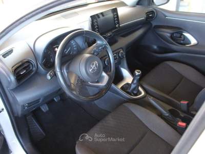 Toyota Yaris 1.0 5 porte Trend Bianco usata Trapani