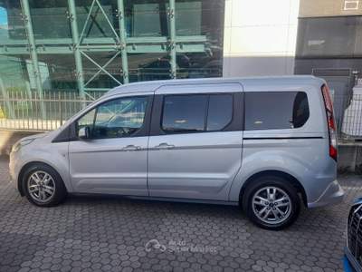 Ford Tourneo Connect 7 POSTI 1.5 TDCi 120 CV Powershift Titanium Argento usata PIURO