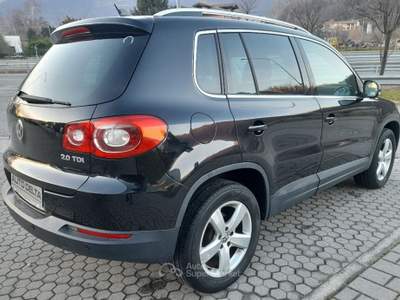 Volkswagen Tiguan 2.0 TDI DPF 4MOTION DSG UNIPRO  LIBR.TAGLIANDI Nero usata PIURO