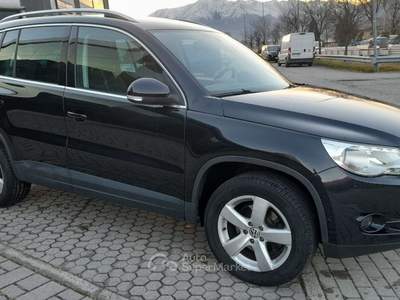 Volkswagen Tiguan 2.0 TDI DPF 4MOTION DSG UNIPRO  LIBR.TAGLIANDI Nero usata PIURO