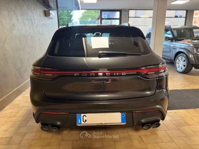Porsche Macan Tenuta sempre in box usata Quarrata