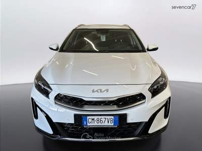 Kia XCeed 1.6 CRDi MHEV Business iMT Bianco usata VERONA