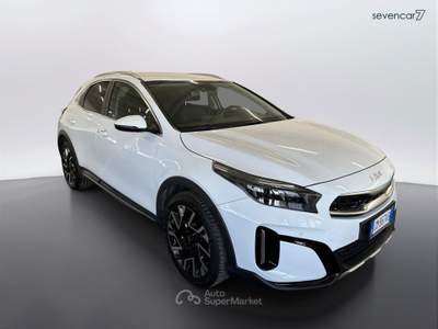Kia XCeed 1.6 CRDi MHEV Business iMT Bianco usata VERONA