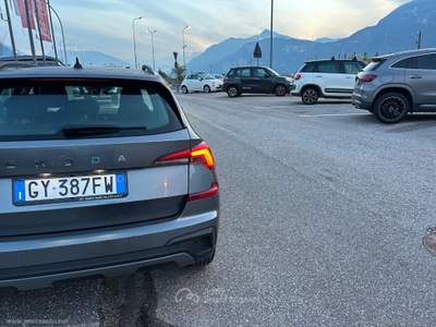 Skoda Kamiq Kamiq 1.0 TSI Black Dots Grigio usata Lavis