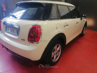 MINI One Mini IV F55-F56 2014 1.2 75cv 5p Beige usata Cinisello Balsamo