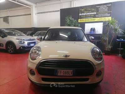 MINI One Mini IV F55-F56 2014 1.2 75cv 5p Beige usata Cinisello Balsamo