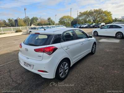 Hyundai i20 i20 1.2 84 CV 5p. Comfort Bianco usata San Michele Salentino