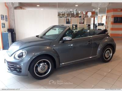 Volkswagen Maggiolino Maggiolino Cabrio 1.2 TSI Design BMT PARI AL NUOVO Grigio usata Stradella