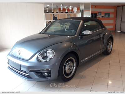 Volkswagen Maggiolino Maggiolino Cabrio 1.2 TSI Design BMT PARI AL NUOVO Grigio usata Stradella Volkswagen Maggiolino Maggiolino Cabrio 1.2 TSI Design BMT PARI AL NUOVO Grigio usata Stradella