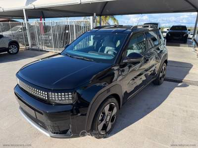 Fiat Grande Panda Grande Panda 1.2 Hybrid 110 S&S La Prima Nero usata TORRENOVA