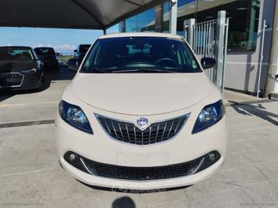 Lancia Ypsilon Ypsilon 1.0 FireFly 5p.S&S Hybryd Gold Beige usata TORRENOVA