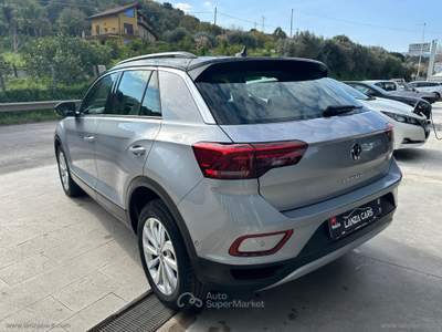 Volkswagen T-Roc T-Roc 2.0 TDI SCR 150 CV DSG Life Grigio usata TORRENOVA