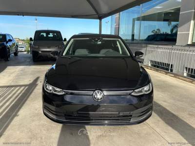 Volkswagen Golf Golf 2.0 TDI 115 CV SCR Life Nero usata TORRENOVA
