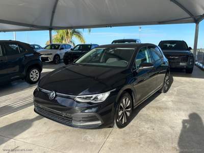 Volkswagen Golf Golf 2.0 TDI 115 CV SCR Life Nero usata TORRENOVA