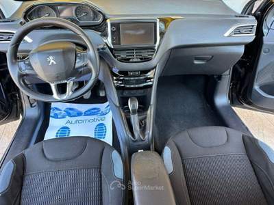 Peugeot 208 1.4 8V HDi 68CV 5p. Allure Nero usata Altidona