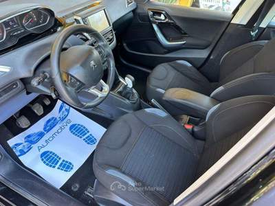 Peugeot 208 1.4 8V HDi 68CV 5p. Allure Nero usata Altidona