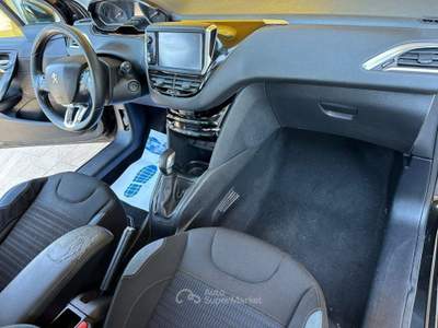 Peugeot 208 1.4 8V HDi 68CV 5p. Allure Nero usata Altidona