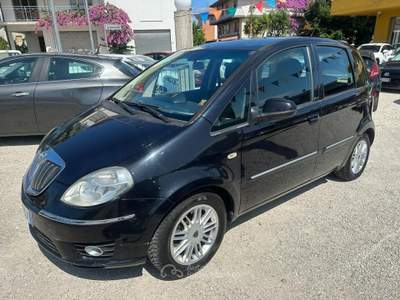 Lancia Musa 1.3 Mjt 16V 95 CV S&amp;S DPF Oro Nero usata Altidona