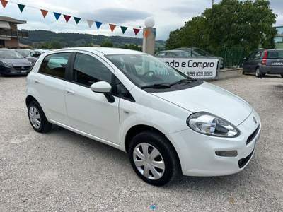 Fiat Grande Punto 1.4 5 porte Actual Natural Power Bianco usata Altidona