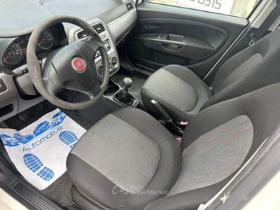 Fiat Grande Punto 1.4 5 porte Actual Natural Power Bianco usata Altidona