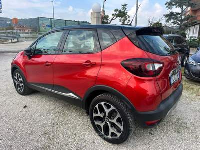 Renault Captur 1.5 dci Intens 110cv Rosso usata Altidona
