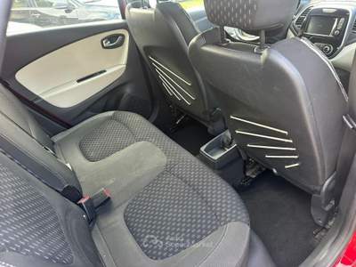 Renault Captur 1.5 dci Intens 110cv Rosso usata Altidona