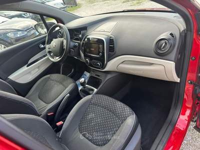 Renault Captur 1.5 dci Intens 110cv Rosso usata Altidona