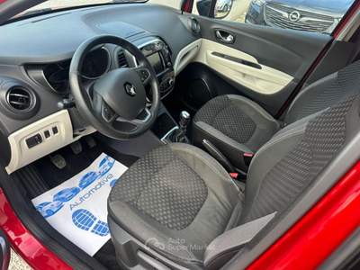 Renault Captur 1.5 dci Intens 110cv Rosso usata Altidona