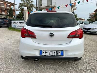 Opel Corsa 1.4 90CV 5 porte Innovation +metano Bianco usata Altidona
