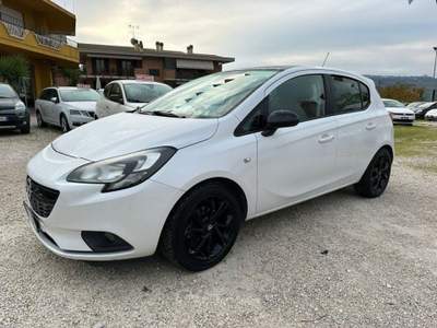 Opel Corsa 1.4 90CV 5 porte Innovation +metano Bianco usata Altidona