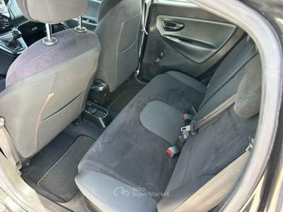 Lancia Ypsilon 1.3 MJT 16V 95 CV 5 porte S&amp;S Gold Nero usata Altidona