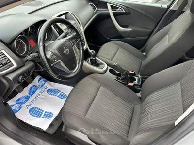 Opel Astra 1.4 Turbo 140CV Sports Tourer GPL Tech Cosmo Argento usata Altidona