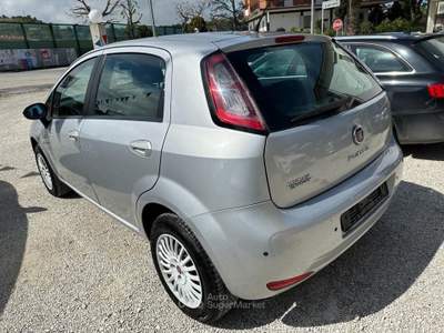 Fiat Punto 1.4 8V 5 porte Natural Power Street Argento usata Altidona