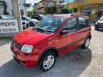 Fiat Panda 1.3 MJT 16V 4x4 CLIMBING Rosso usata Altidona