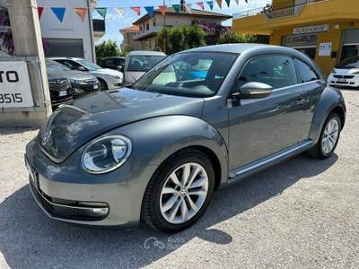 Volkswagen Maggiolino 1.6 TDI Design Grigio usata Altidona
