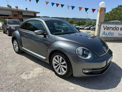Volkswagen Maggiolino 1.6 TDI Design Grigio usata Altidona