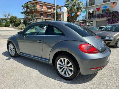 Volkswagen Maggiolino 1.6 TDI Design Grigio usata Altidona