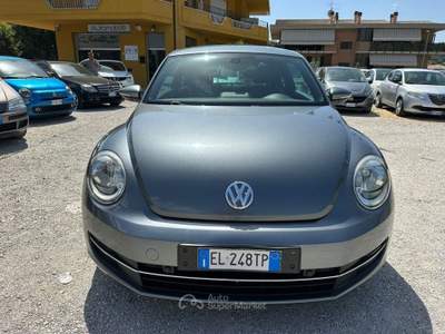 Volkswagen Maggiolino 1.6 TDI Design Grigio usata Altidona