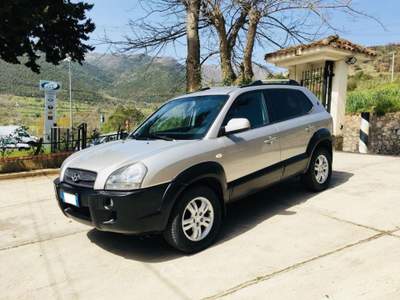 Hyundai Tucson CRDi TD Dynamic Argento usata Morano Calabro