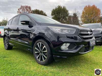 Ford Kuga 1.5 TDCI 120 CV S&S 2WD ST-Line Nero usata Latina