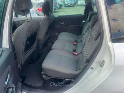 Renault Scénic Scenic III 2011.1.5 dci 7 posti 110cv edc Bianco usata Torino