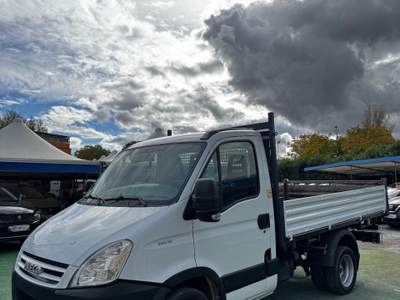 Iveco Daily 35 ribaltabile usata SOMMA VESUVIANA